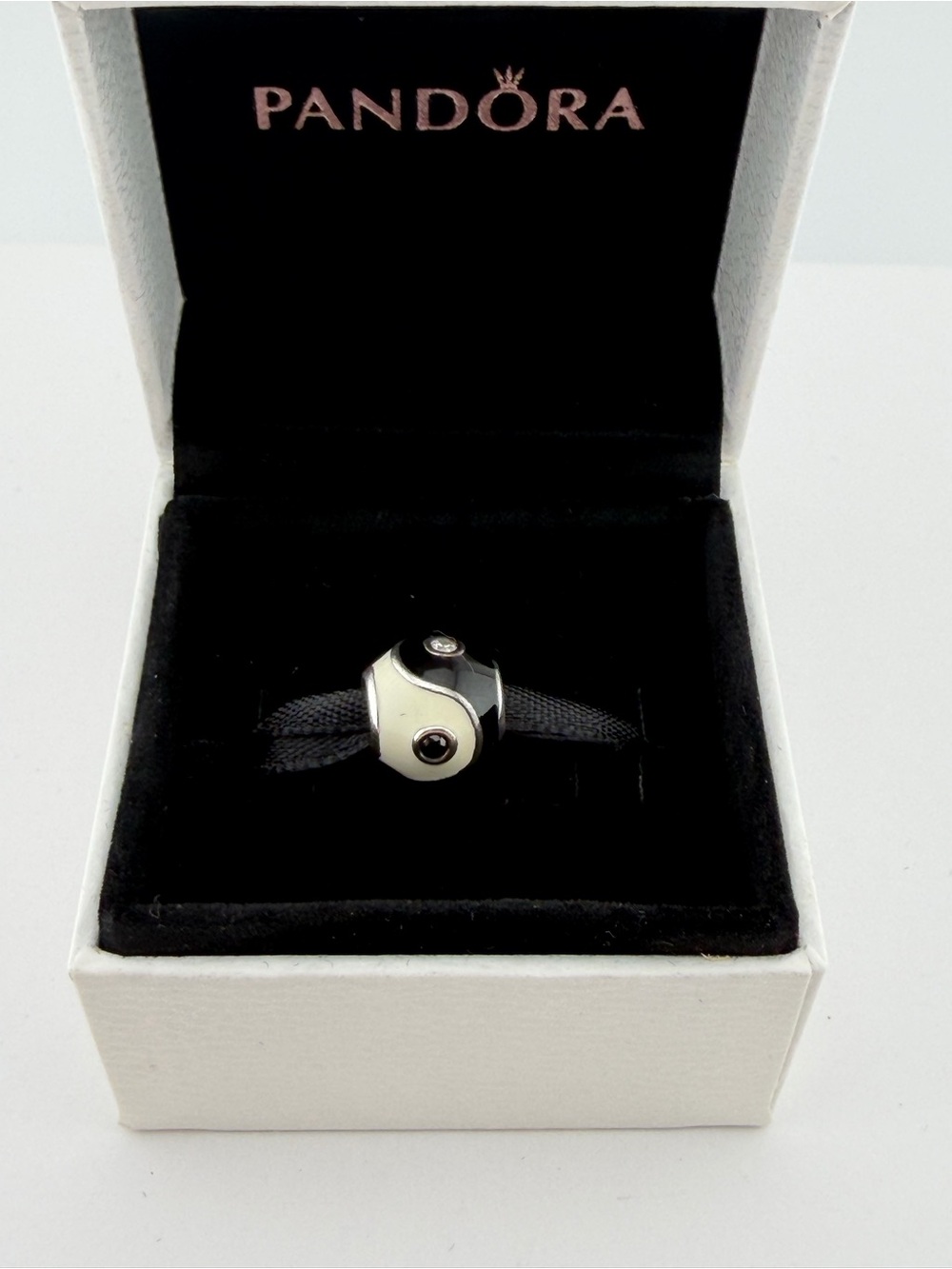 Pandora  Yin Yang Charm
